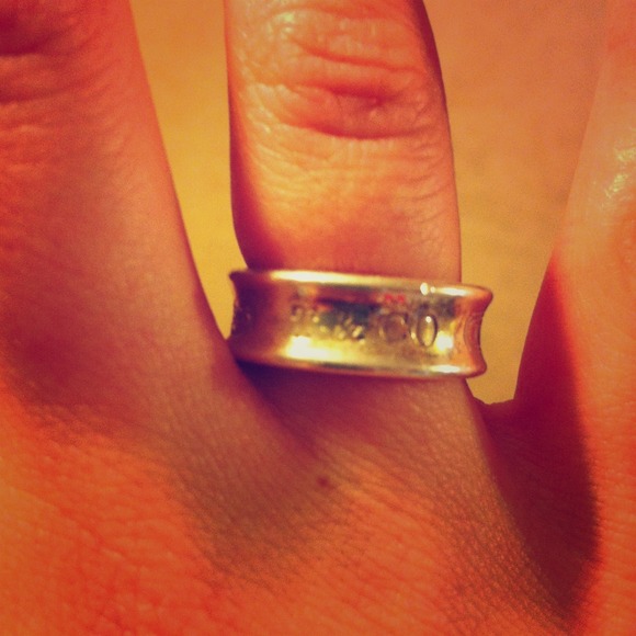 Authentic Tiffany ring sz 5