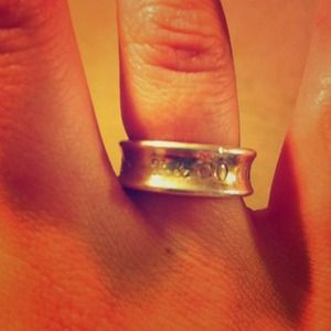 Authentic Tiffany ring sz 5