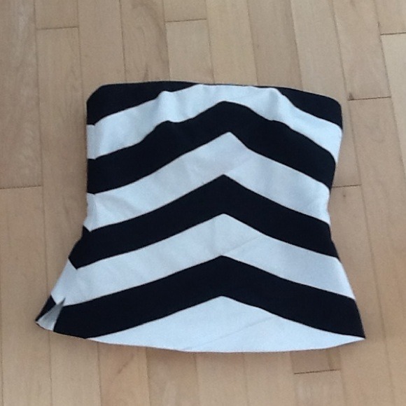 Black and white market dress strapless top