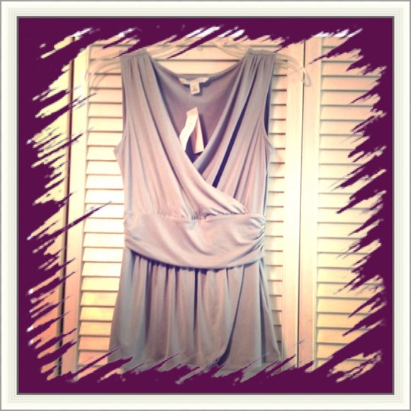 Banana Republic Tops - ✨SALE 50% OFF✨Banana Republic shirt from $40 to 20