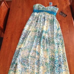 BCBG strappless dress, Size 6