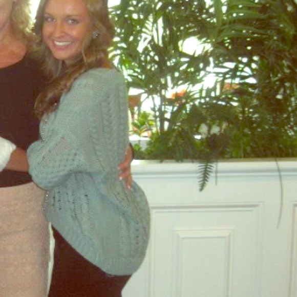 Pretty, loose sweater