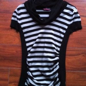 Takeout brand light sweater shirt