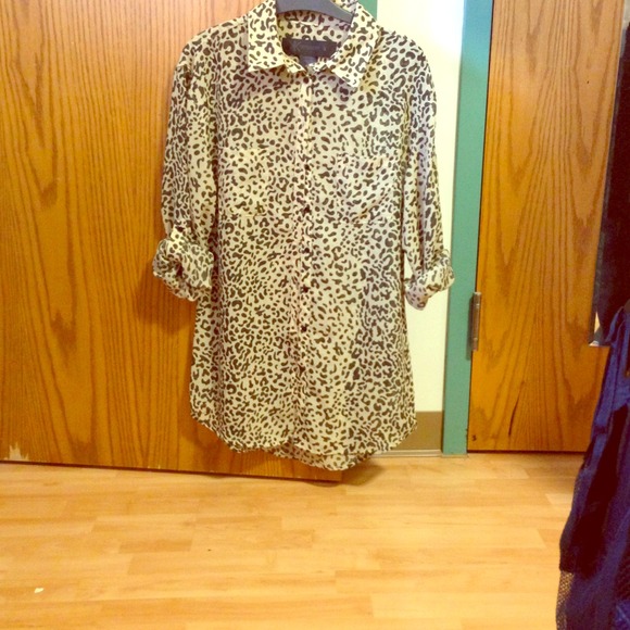 Kardashian Kollection cheetah button up