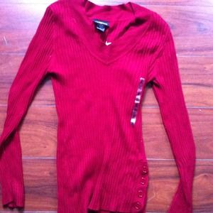 V neck lightweight sweater