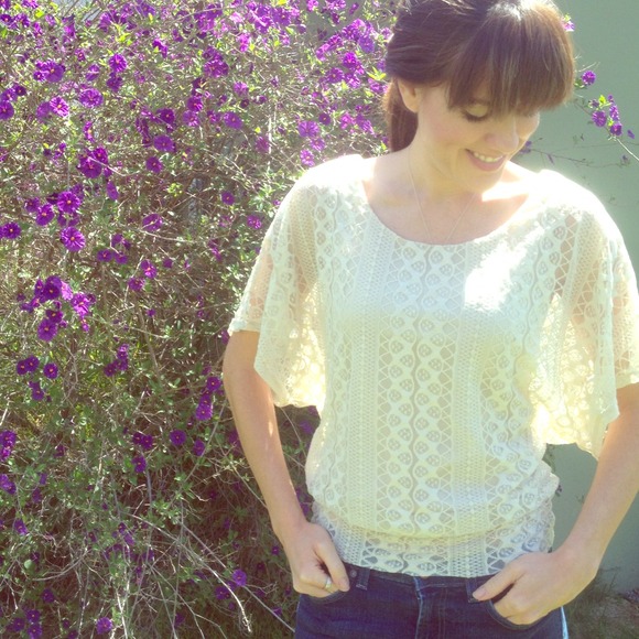 Hearts Soul Tops - Cream lace blouse