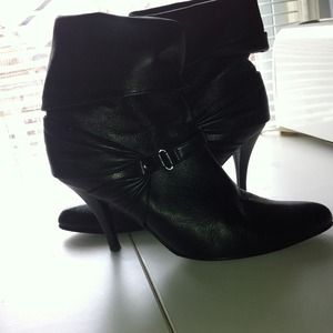 Cole Haan slouchy booties sz 7.5