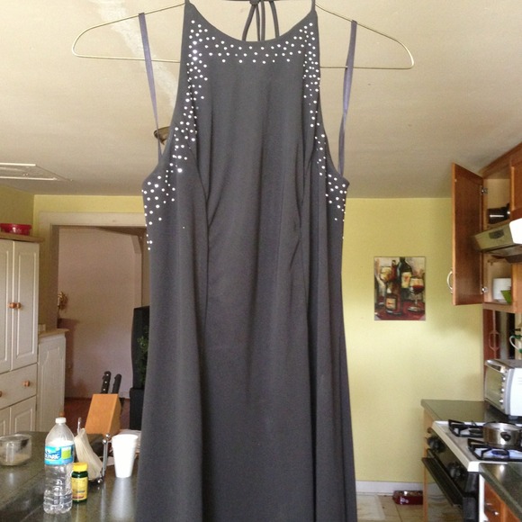 Black formal dress - Picture 3 of 3