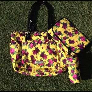 💥Reduced💥 Betsey Johnson Diaper Bag / Tote
