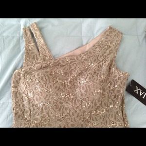 REDUCED Beautiful lace and sequined cocktail dress