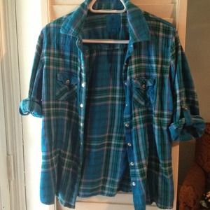Blue plaid button up flannel!