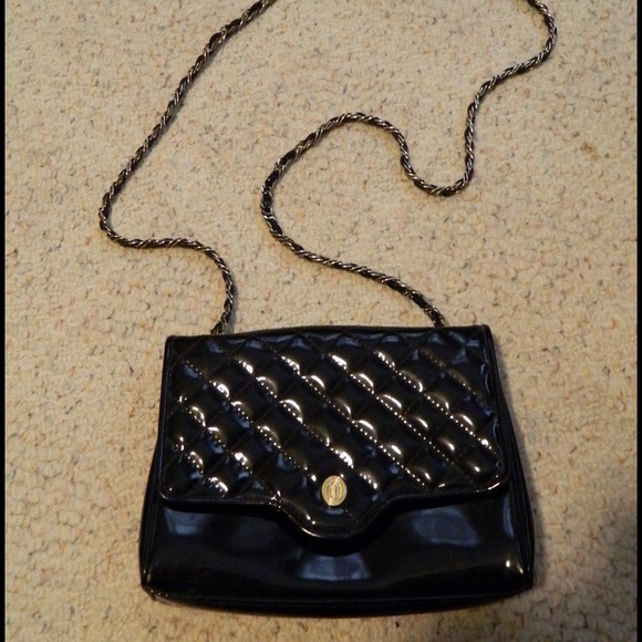 SOLD-----Black crossbody