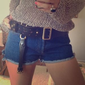 **SOLD IN BUNDLE Vintage Belt American Rag in LA**
