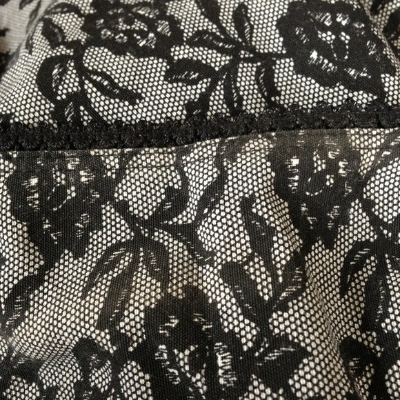 Cute summer strapless dress - Picture 3 of 3