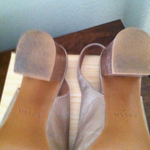 👠FOSSIL Taupe\Ivory HH Slingbacks👠 - Picture 4 of 4