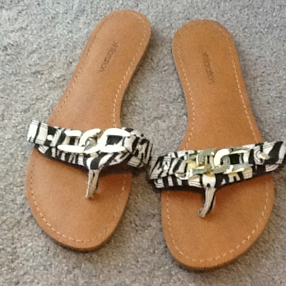 Preloved zebra print sandals