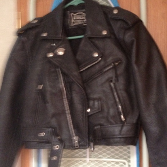 Leather jacket - Picture 2 of 3