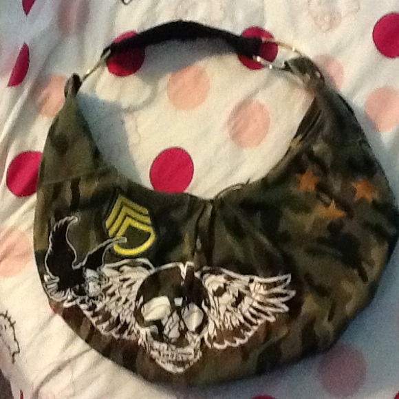 Skull and camo hobo purse