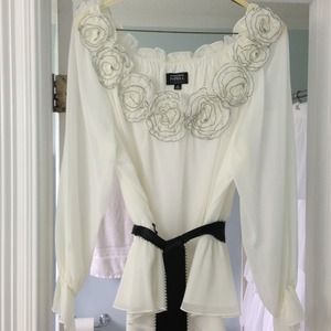 SOLD in bundle...Fancy ivory and black top