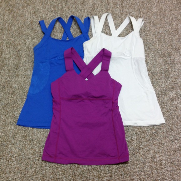 🚫Sold in Bundle🚫Lululemon Bundle of Three Tops!