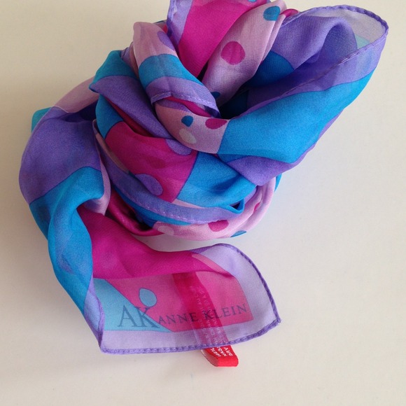 Long scarf