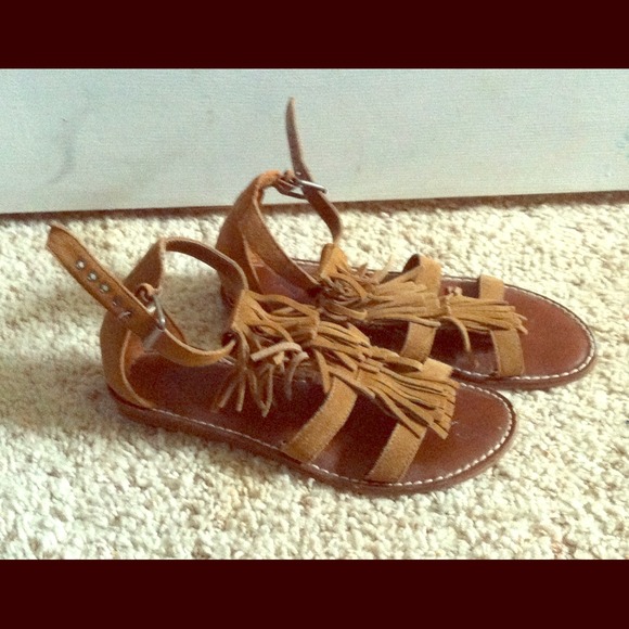 AEO Brown Fringe Sandals