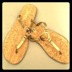New Michael Kors Thong Sandals