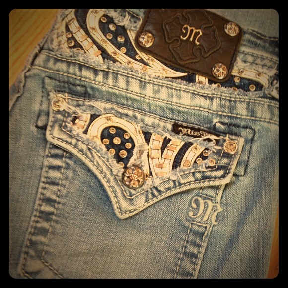 Miss Me sz 29 with bling!