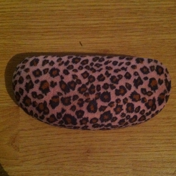 Pink leopard fossil Sunglass case