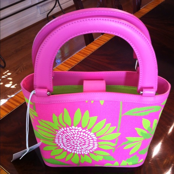 ON HOLD   NWT Lilly Pulitzer handbag