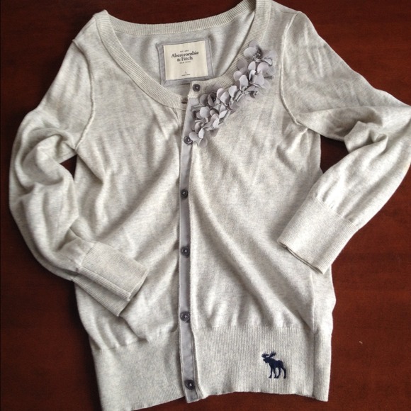 Abercrombie & Fitch Cardigan - Picture 1 of 3