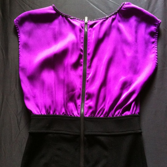 Dress - Picture 2 of 4