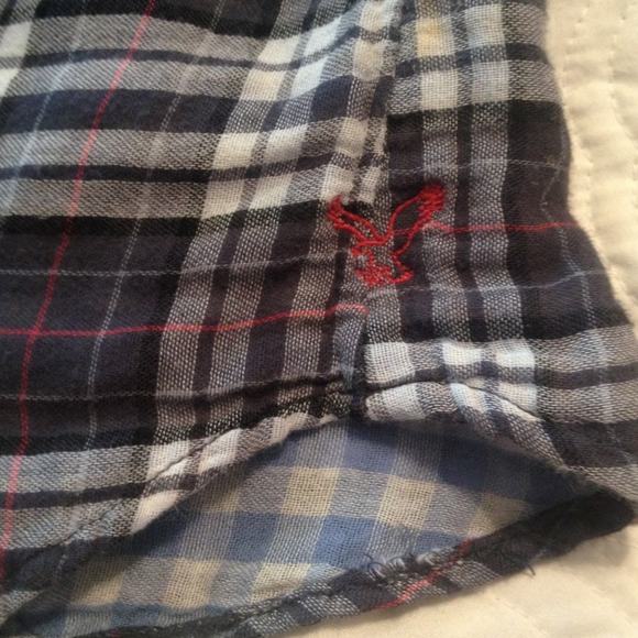 Button-up Long-sleeve - Picture 2 of 4