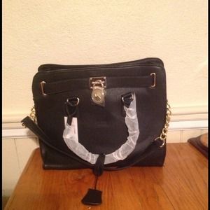 Damaged mk price firm