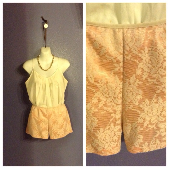 Lace printed 🚫SOLD