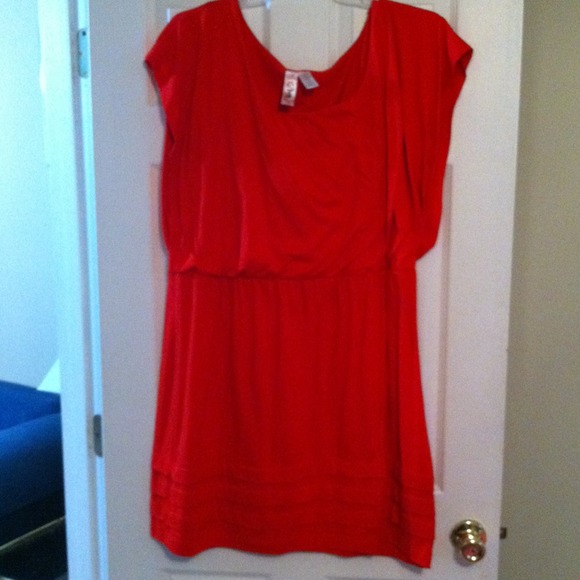 Red sundress & New York tshirt bundle