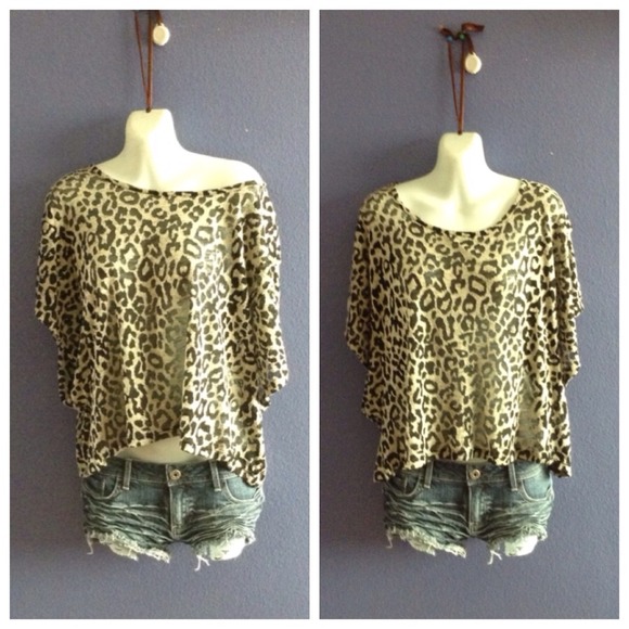 Leopard print loose top