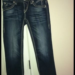 Rock Revival capris. Heather fit