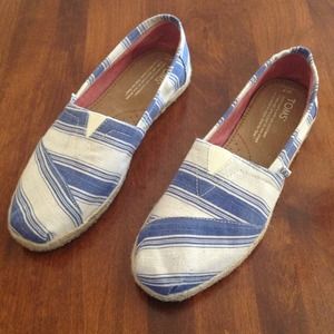 TOMS white and blue strips