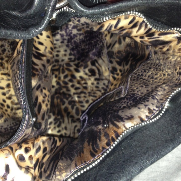 Black Purse! - Picture 2 of 3