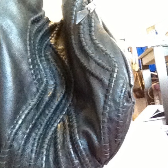 Black Purse! - Picture 3 of 3