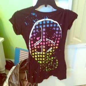 ⚠REDUCED⚠ Peace sign tee
