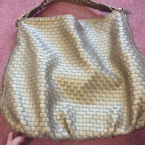 Gold detailed purse with gold chain strap!