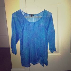 Express shear blue quarter sleeve top