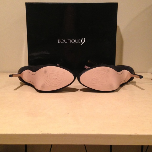 Ankle boots - Picture 3 of 3