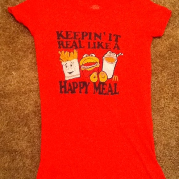 ✳BUNDLE✳Red Tee & Book