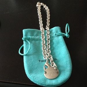 🚫SOLD🚫💯Authentic Return Tiffany Necklace!