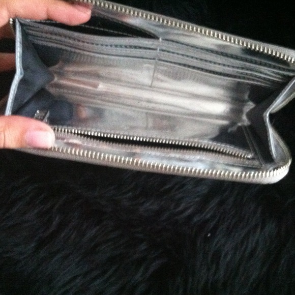 BUNDLE- Authentic Marc by Marc Jacobs Wallet - Picture 3 of 4