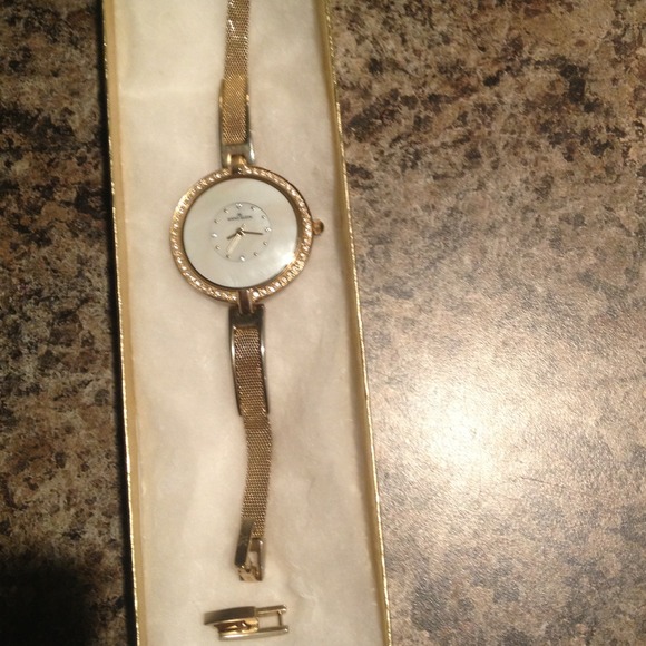 💢REDUCED💢Anne Klein watch