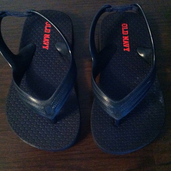 🌀 Sold 🌀Toddler boys flip flops